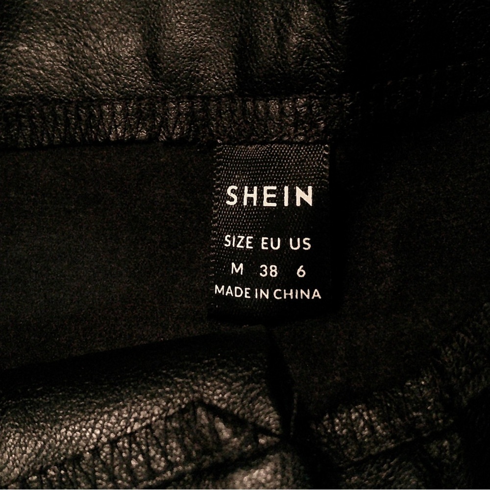 SHEIN Black Faux Leather High Waisted Pleated Shorts | Size M - Picture 6 of 8